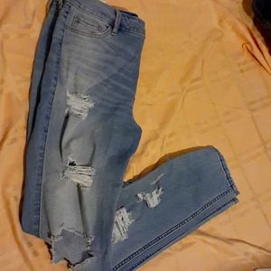 Hollister super skinny ripped jeans